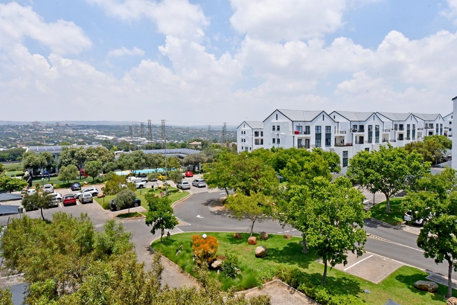 2 Bedroom Property for Sale in Greenstone Hill Gauteng