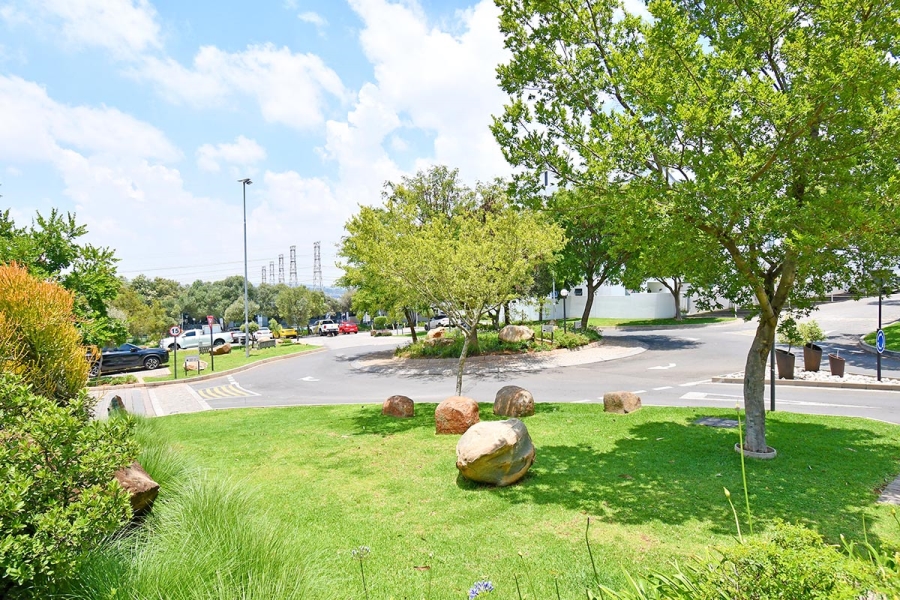 2 Bedroom Property for Sale in Greenstone Hill Gauteng