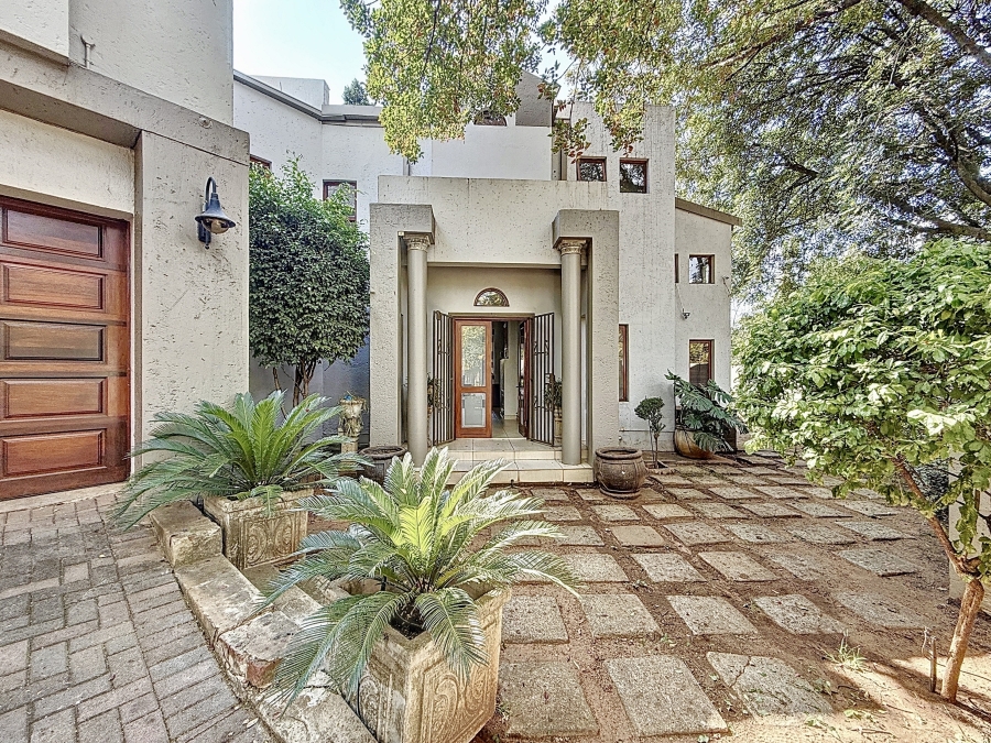 5 Bedroom Property for Sale in Menlo Park Gauteng