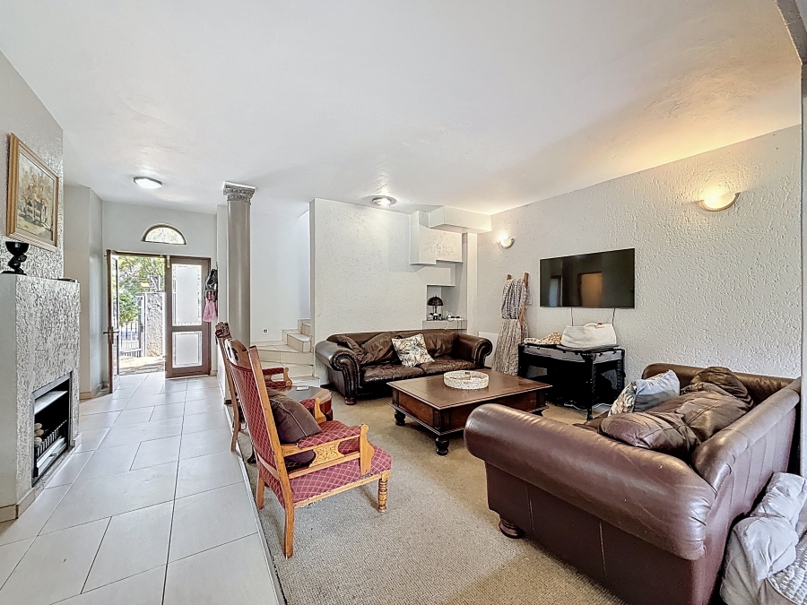 5 Bedroom Property for Sale in Menlo Park Gauteng