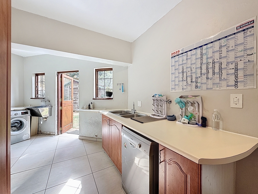 5 Bedroom Property for Sale in Menlo Park Gauteng