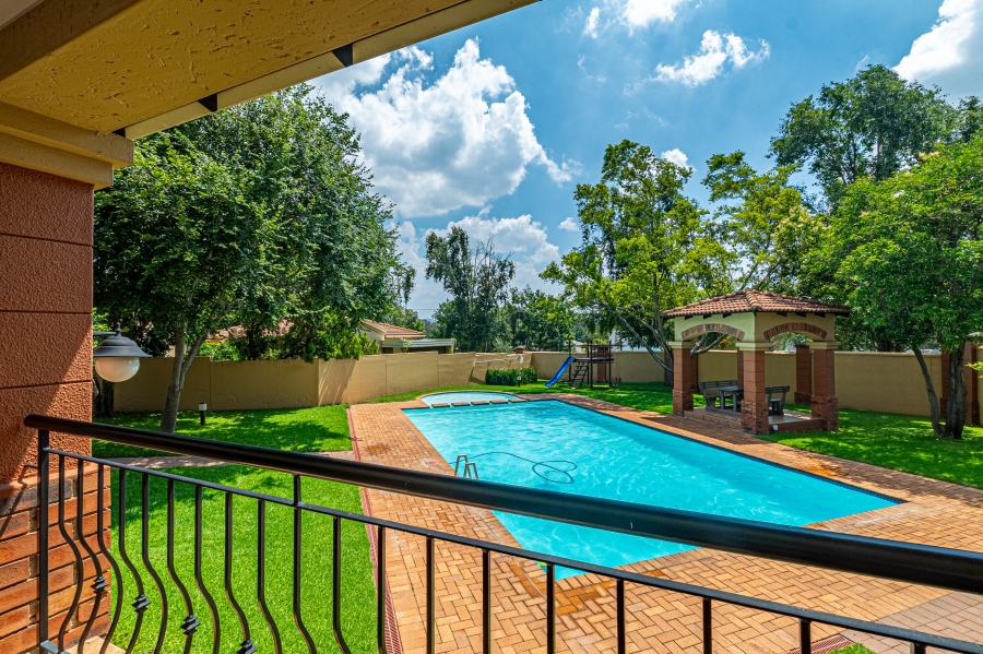 3 Bedroom Property for Sale in Douglasdale Gauteng