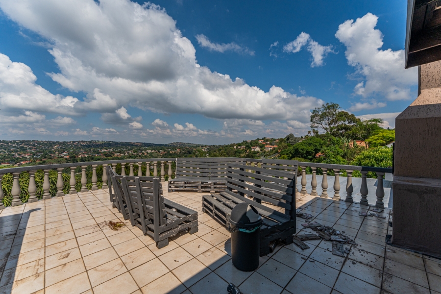 5 Bedroom Property for Sale in Roodekrans Gauteng