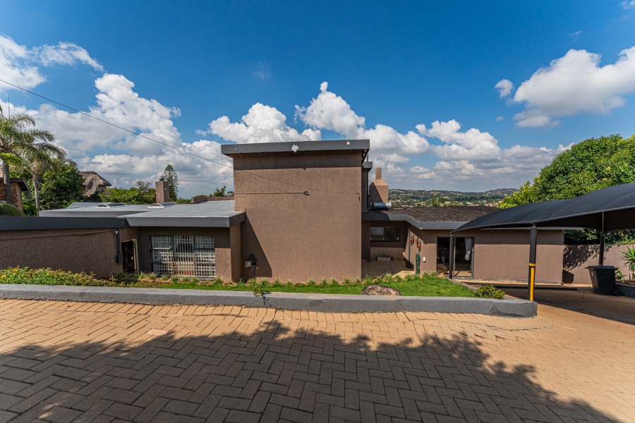 5 Bedroom Property for Sale in Roodekrans Gauteng