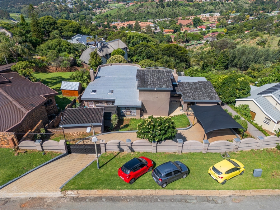 5 Bedroom Property for Sale in Roodekrans Gauteng