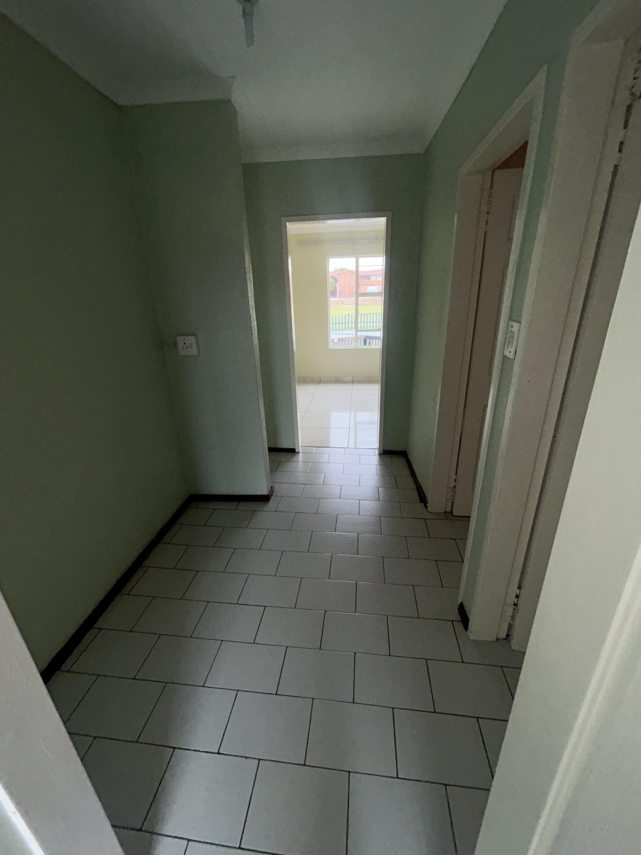 2 Bedroom Property for Sale in Discovery Gauteng
