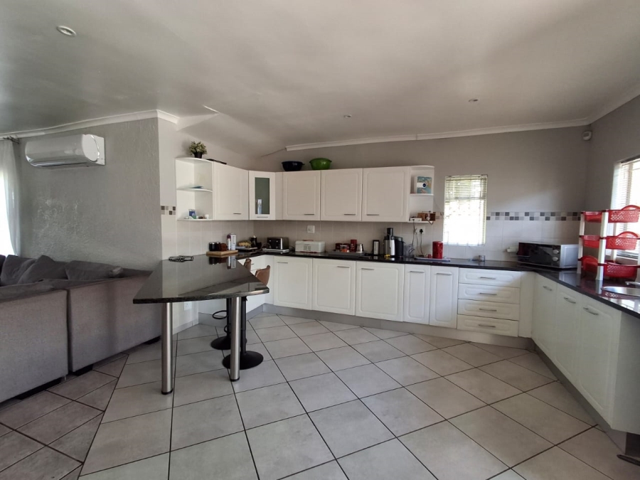 3 Bedroom Property for Sale in Ravenswood Gauteng