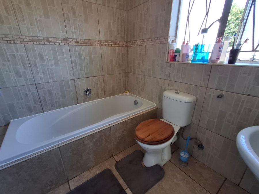 3 Bedroom Property for Sale in Ravenswood Gauteng