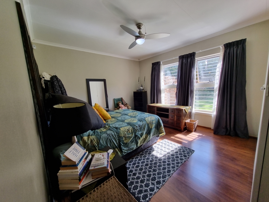 2 Bedroom Property for Sale in Die Hoewes Gauteng