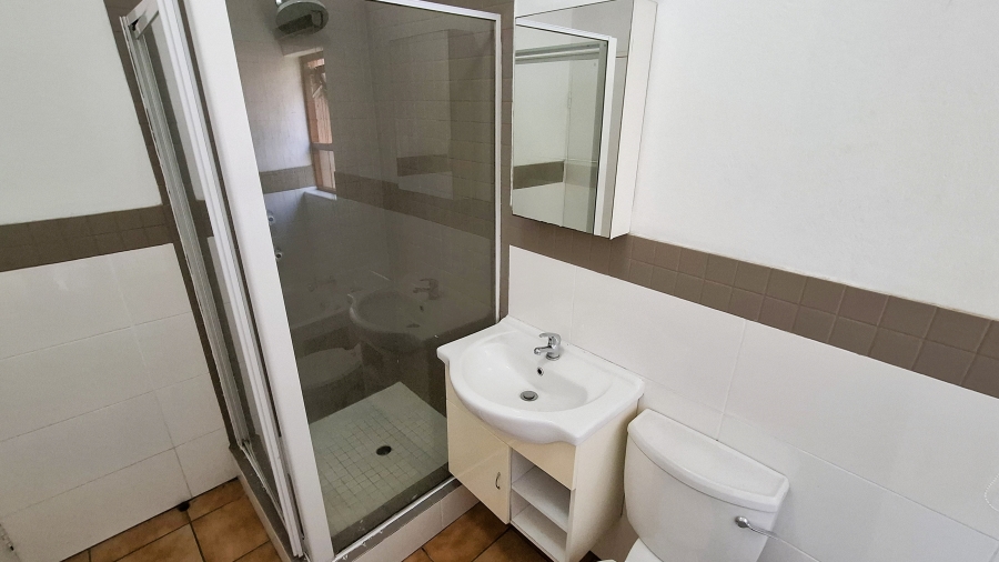 1 Bedroom Property for Sale in Douglasdale Gauteng