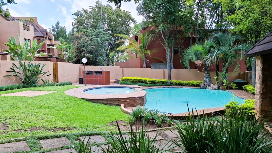 1 Bedroom Property for Sale in Douglasdale Gauteng