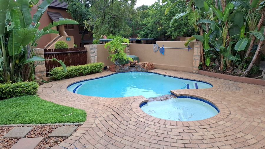 1 Bedroom Property for Sale in Douglasdale Gauteng