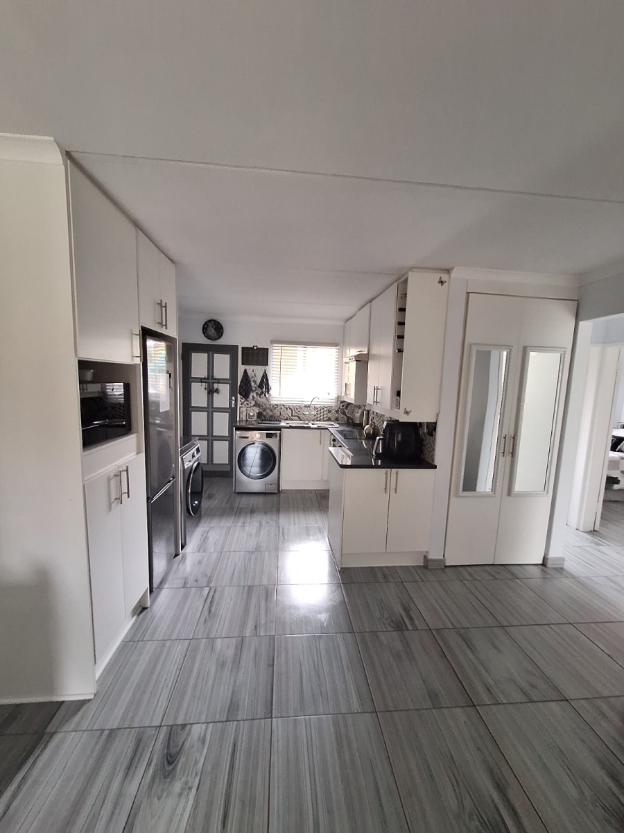 2 Bedroom Property for Sale in Beyers Park Gauteng