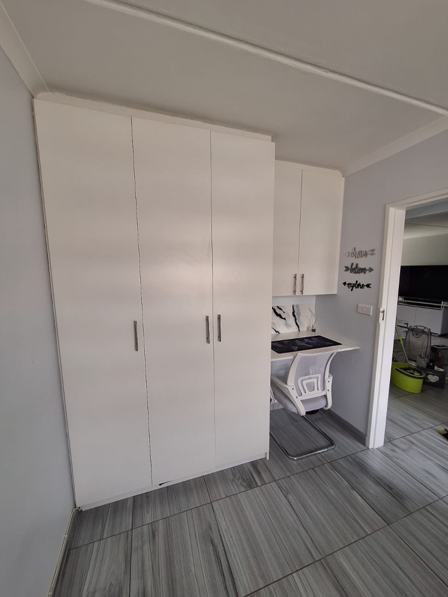 2 Bedroom Property for Sale in Beyers Park Gauteng