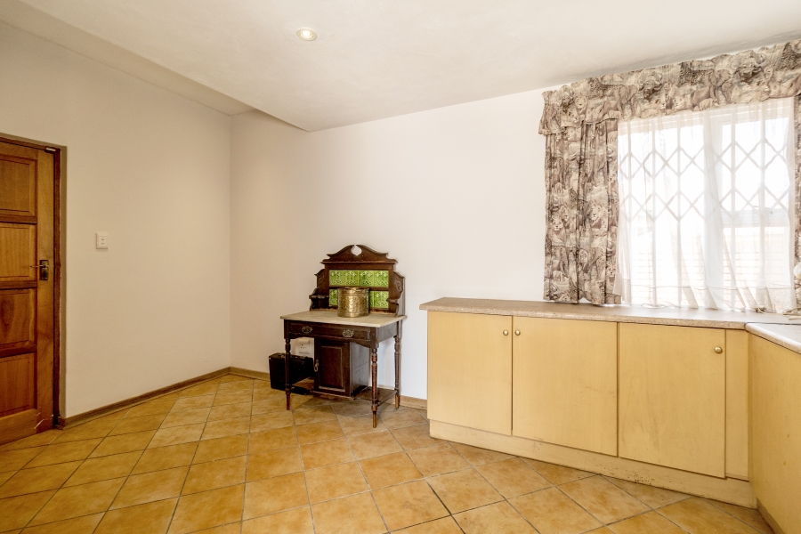 6 Bedroom Property for Sale in Monument Park Gauteng