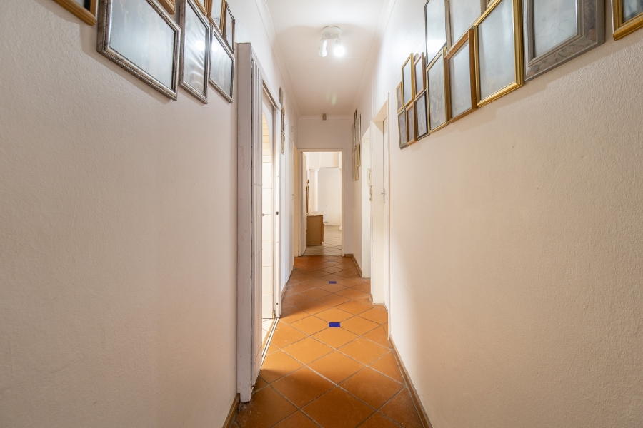 6 Bedroom Property for Sale in Monument Park Gauteng