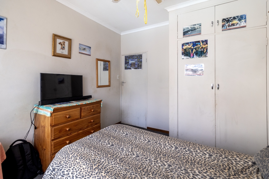 6 Bedroom Property for Sale in Monument Park Gauteng