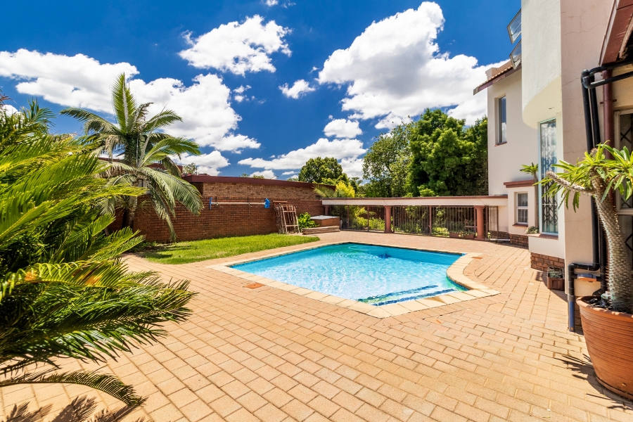 6 Bedroom Property for Sale in Monument Park Gauteng