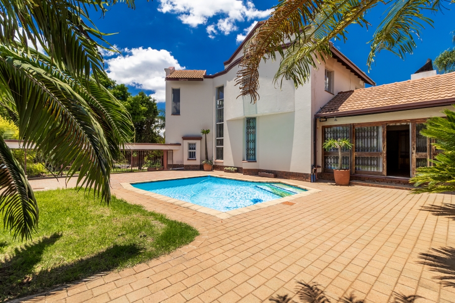6 Bedroom Property for Sale in Monument Park Gauteng