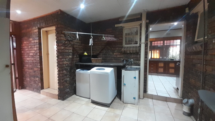 To Let 3 Bedroom Property for Rent in Falcon Ridge Gauteng
