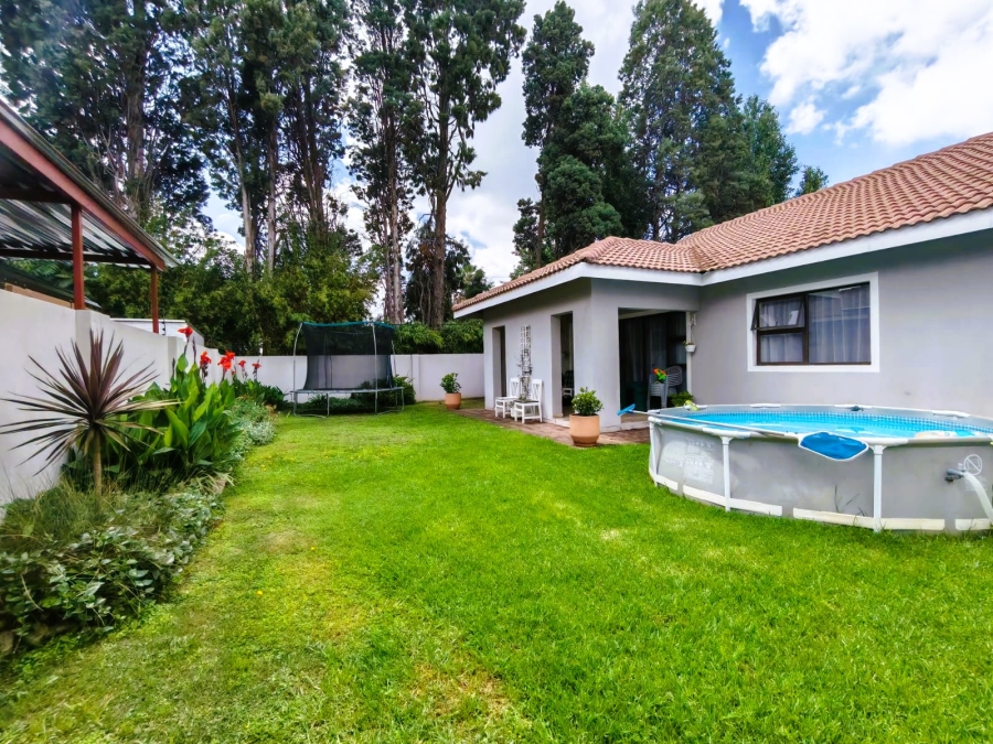 3 Bedroom Property for Sale in Three Rivers Proper Gauteng