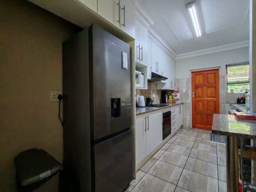 3 Bedroom Property for Sale in Three Rivers Proper Gauteng