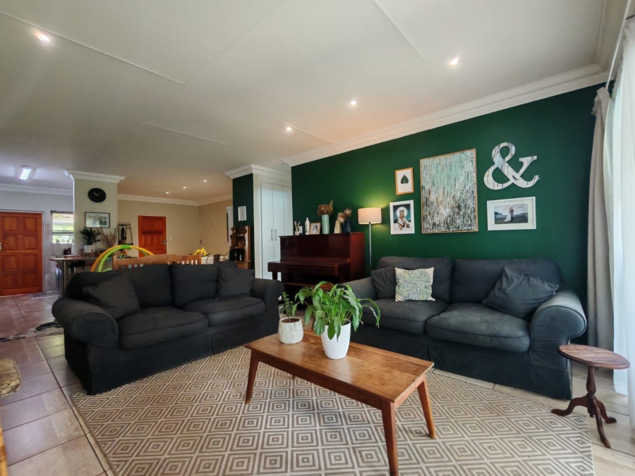 3 Bedroom Property for Sale in Three Rivers Proper Gauteng