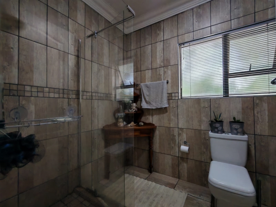 3 Bedroom Property for Sale in Three Rivers Proper Gauteng