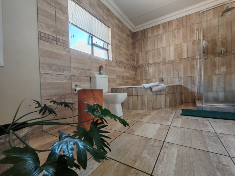 3 Bedroom Property for Sale in Three Rivers Proper Gauteng