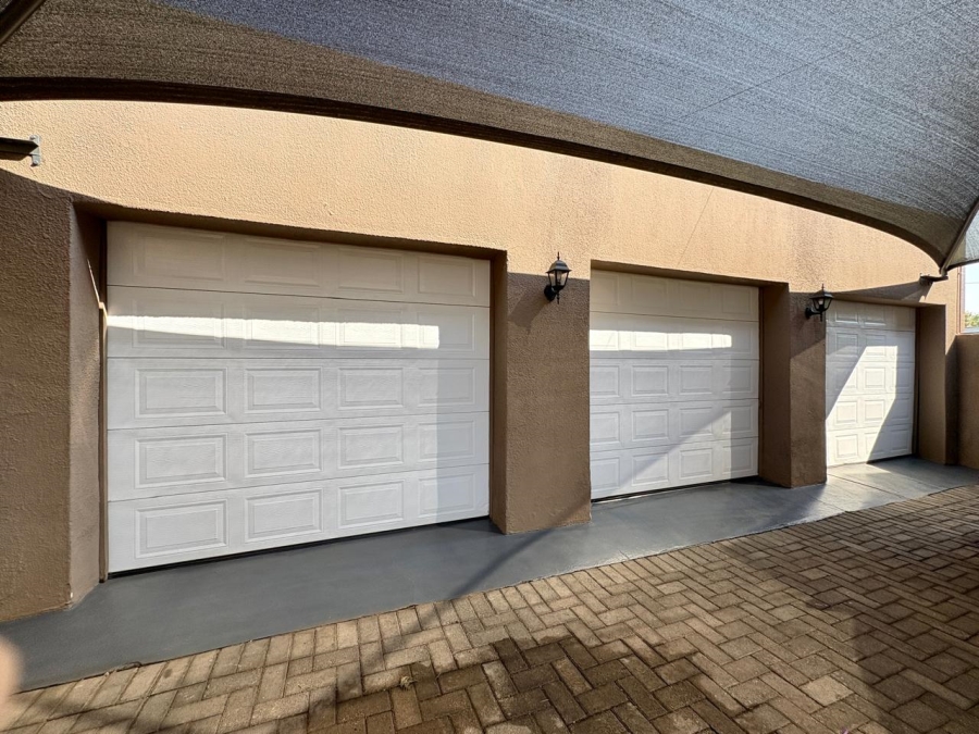 4 Bedroom Property for Sale in Dalpark Gauteng