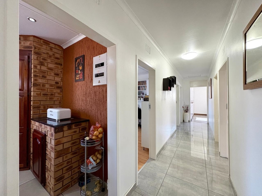 4 Bedroom Property for Sale in Dalpark Gauteng