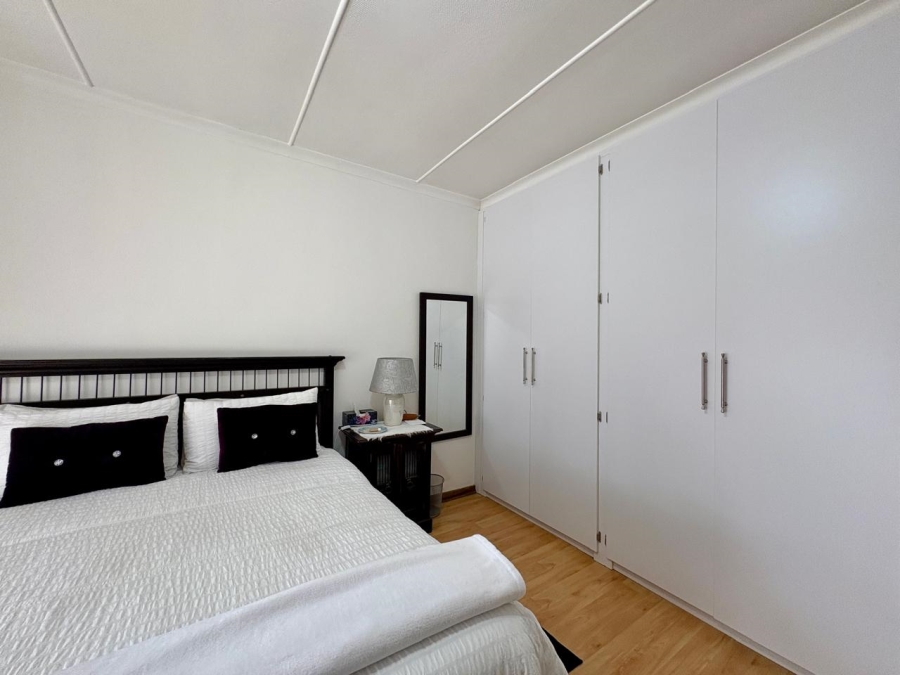 4 Bedroom Property for Sale in Dalpark Gauteng