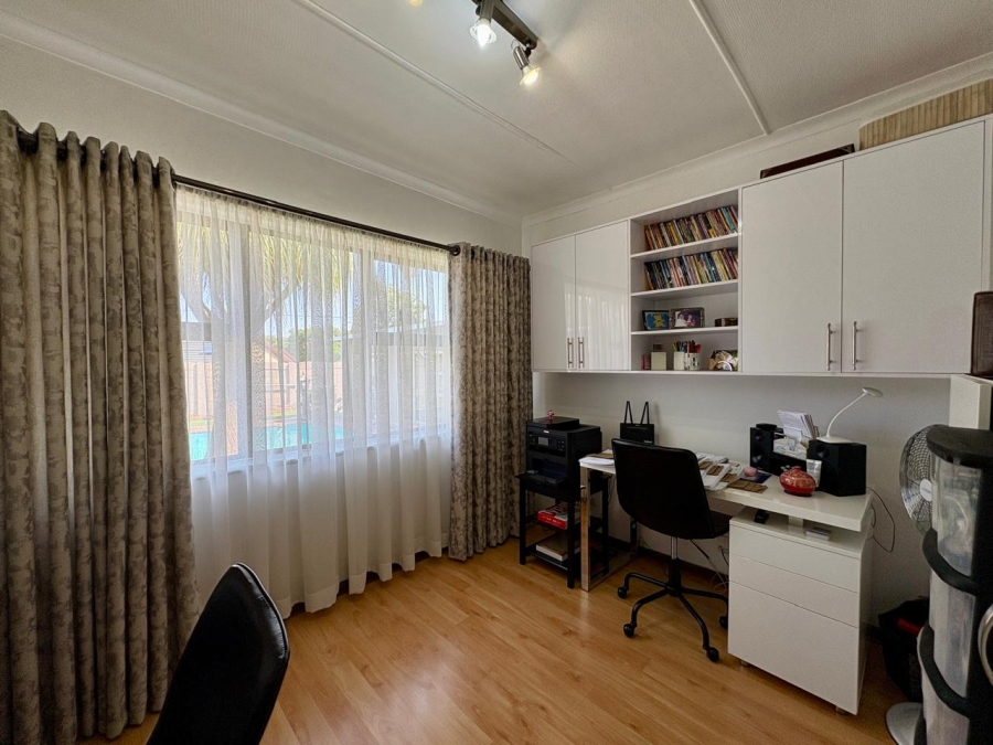 4 Bedroom Property for Sale in Dalpark Gauteng