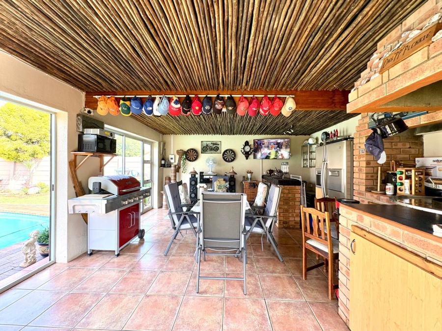 4 Bedroom Property for Sale in Dalpark Gauteng