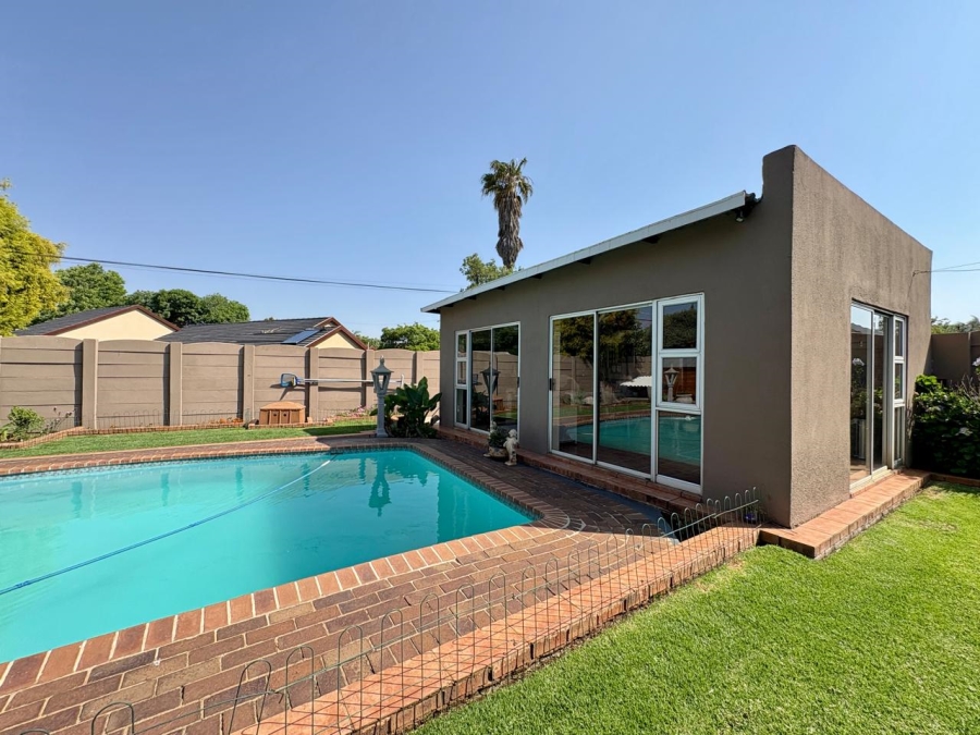 4 Bedroom Property for Sale in Dalpark Gauteng