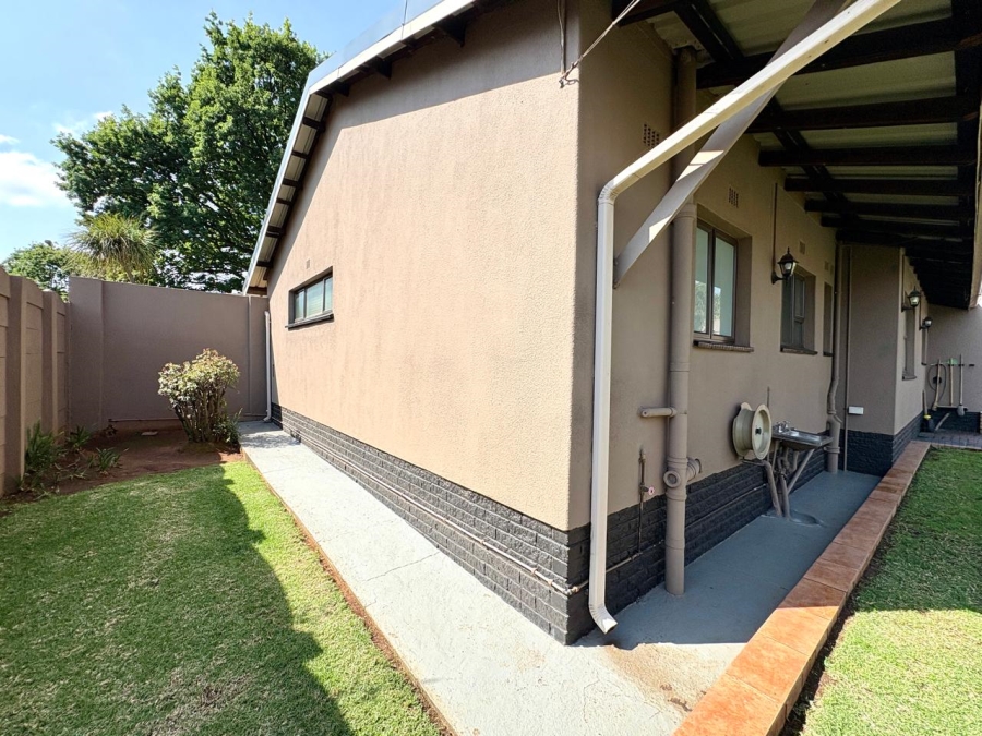 4 Bedroom Property for Sale in Dalpark Gauteng