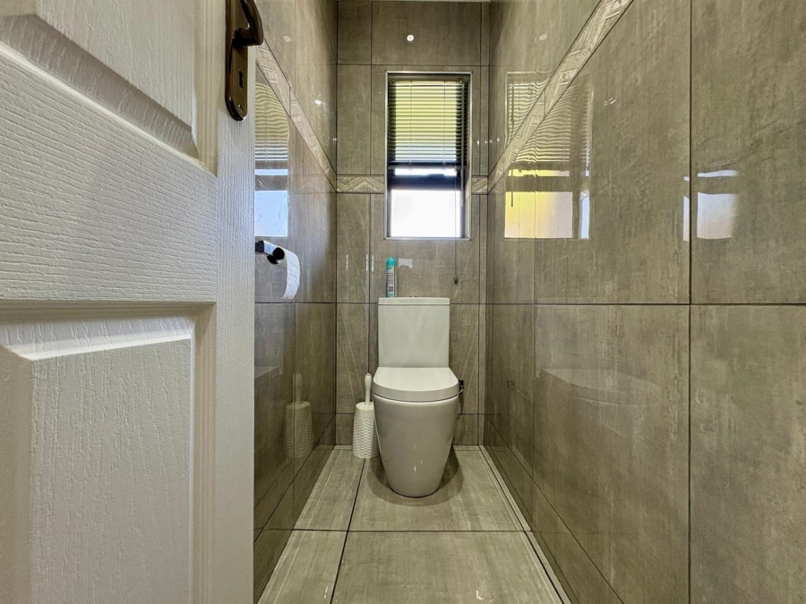 4 Bedroom Property for Sale in Dalpark Gauteng