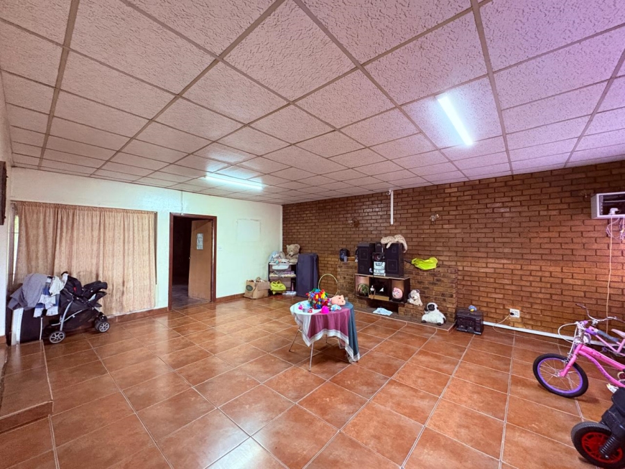 5 Bedroom Property for Sale in Brenthurst Gauteng