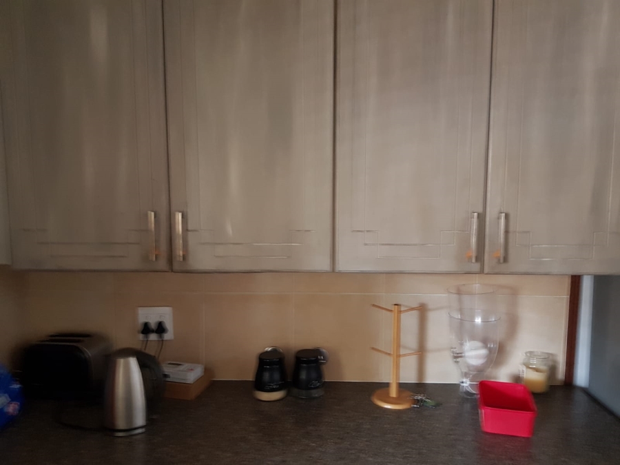 2 Bedroom Property for Sale in Equestria Gauteng