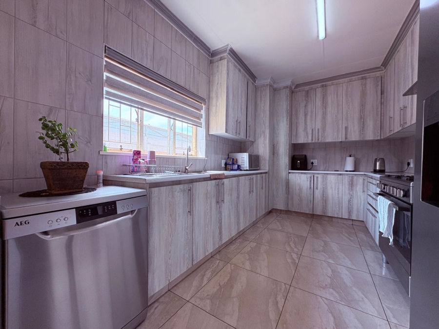 2 Bedroom Property for Sale in Brenthurst Gauteng