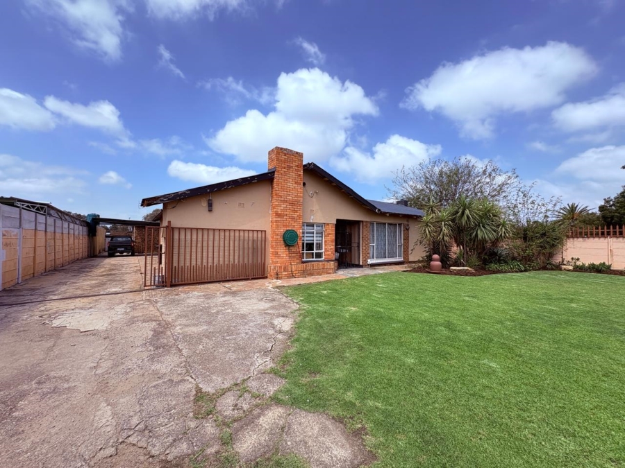 2 Bedroom Property for Sale in Brenthurst Gauteng