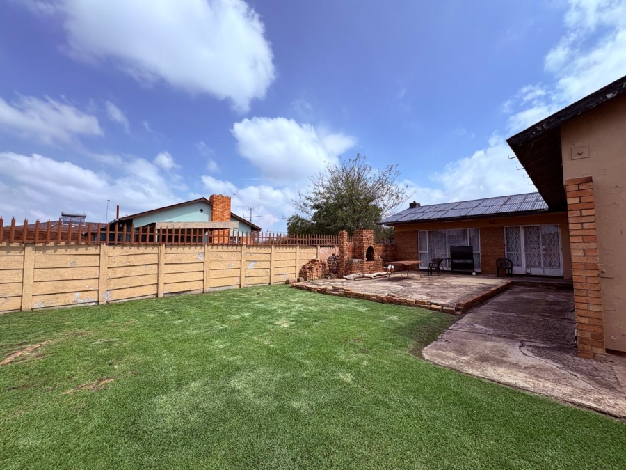 2 Bedroom Property for Sale in Brenthurst Gauteng