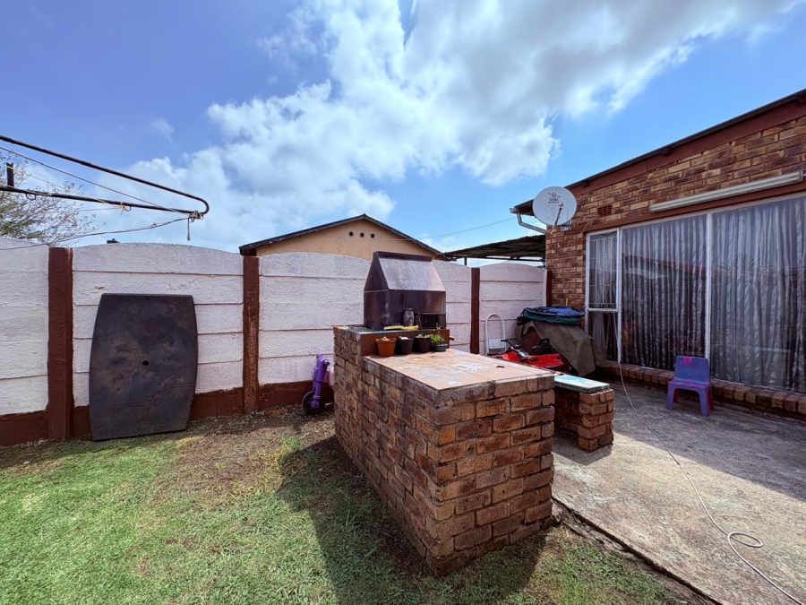 2 Bedroom Property for Sale in Brenthurst Gauteng