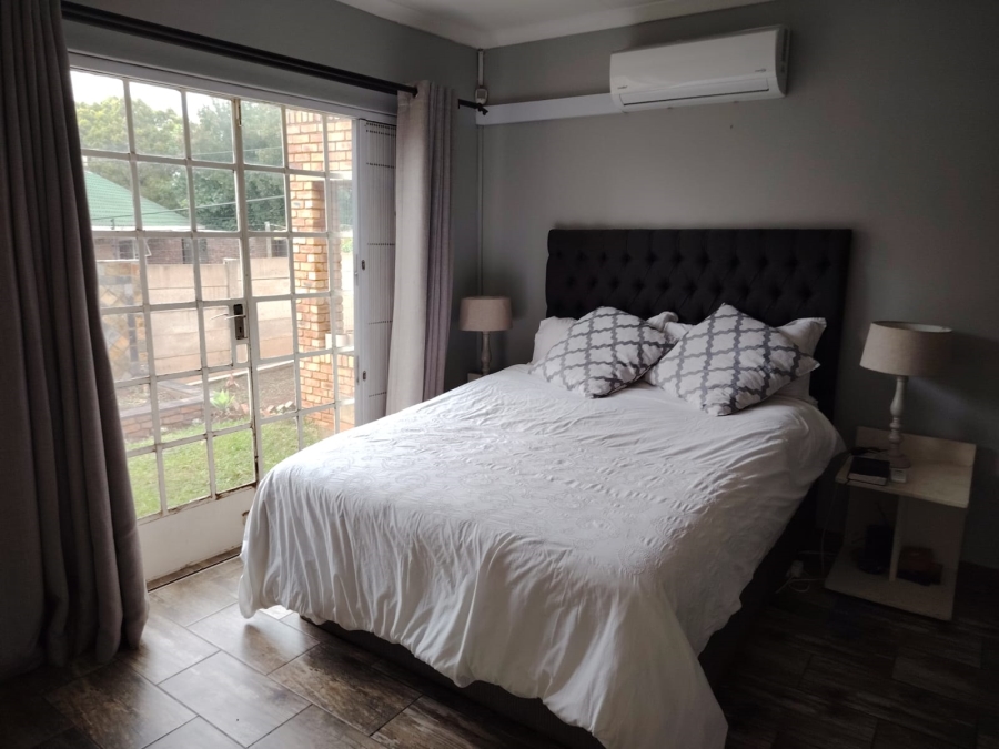 To Let 4 Bedroom Property for Rent in Monument Park Gauteng