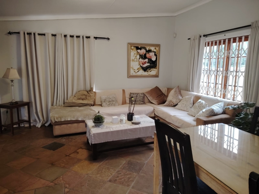 To Let 4 Bedroom Property for Rent in Monument Park Gauteng