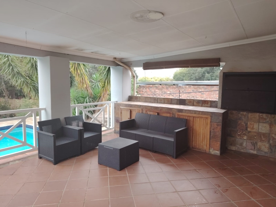 To Let 4 Bedroom Property for Rent in Monument Park Gauteng