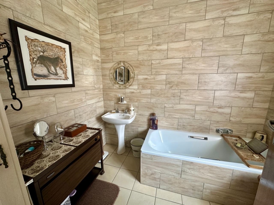2 Bedroom Property for Sale in Sunair Park Gauteng
