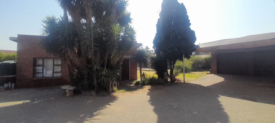 3 Bedroom Property for Sale in Riversdale Gauteng