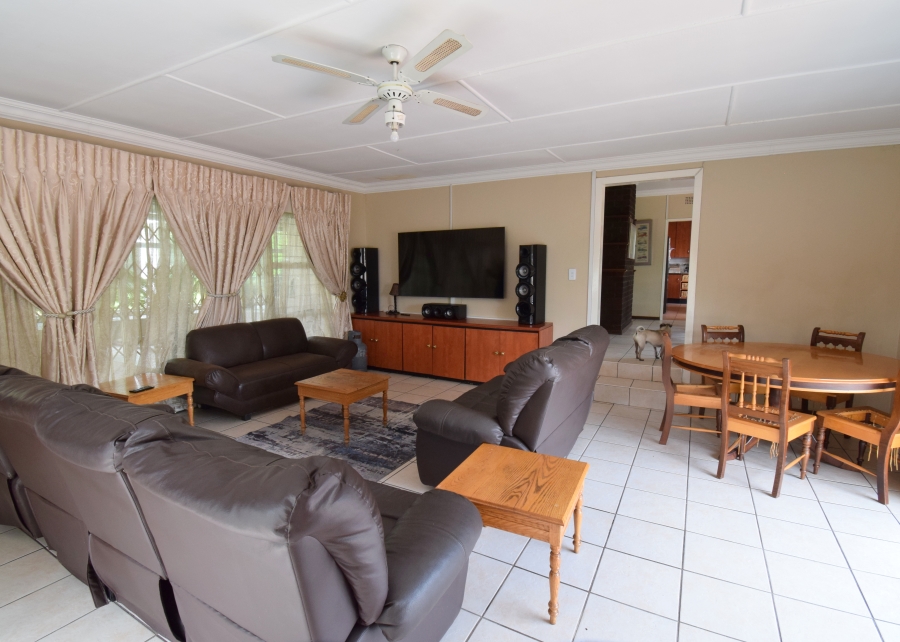 5 Bedroom Property for Sale in Dalpark Gauteng