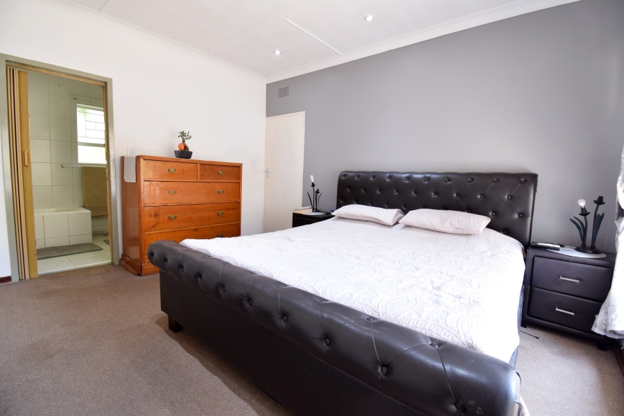 5 Bedroom Property for Sale in Dalpark Gauteng